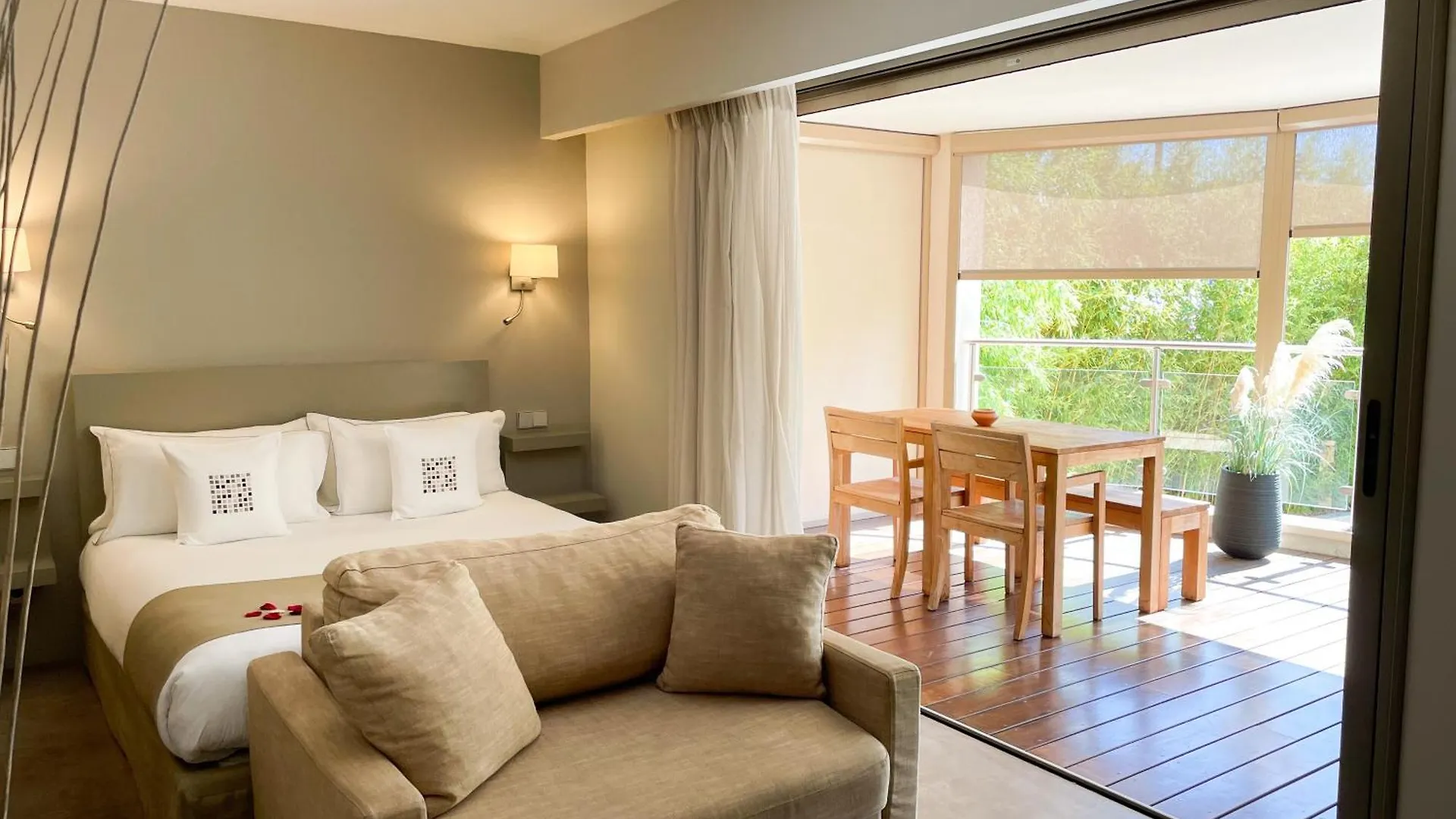 Cannes Villa St Barth 5*,