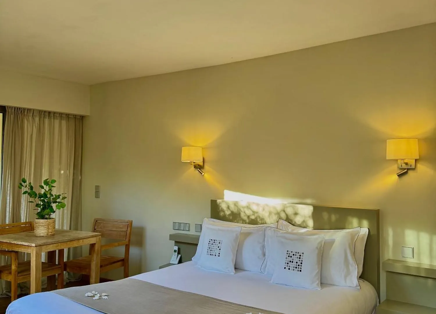 ***** Pensión Cannes Villa St Barth Francia